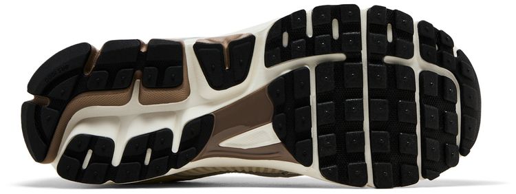 Wmns Air Zoom Vomero 5 Sail Mink Brown