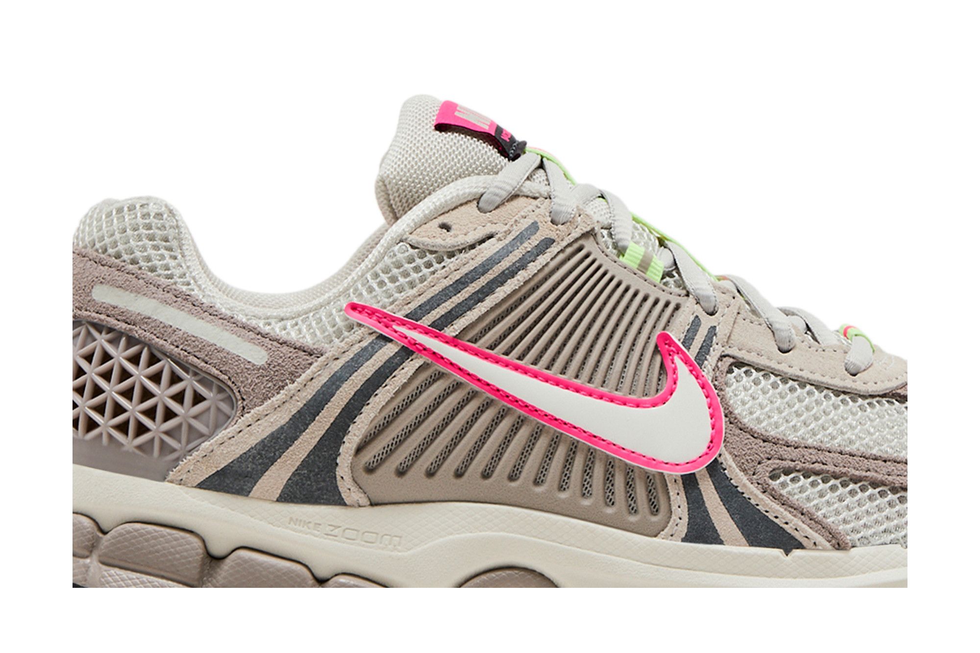 ナオミ Nike Zoom Vomero 5 College Grey Light Bone Medium Ash Sail