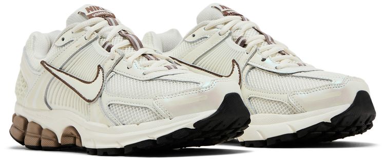 Wmns Air Zoom Vomero 5 Sail Mink Brown