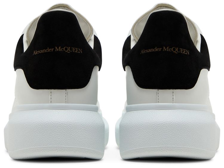 Alexander McQueen Wmns Oversized Sneaker White Black 2024