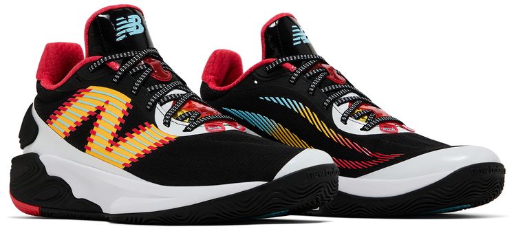 New Balance Two WXY V5 Black Blast Red