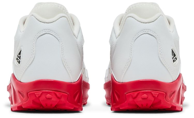 Nike ACG Air Exploraid White Gym Red