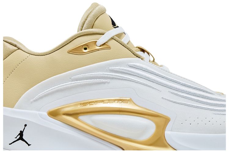 Air Jordan Luka 3 SE El Matador