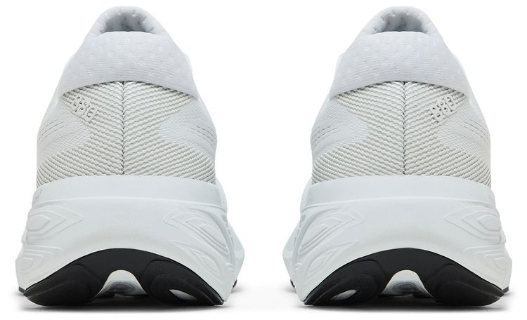 New Balance Wmns Fresh Foam X 880v15 White Sea Salt