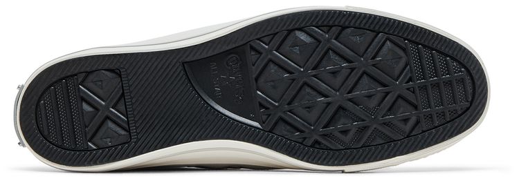 Naruto Shippuden x Chuck Taylor All Star High Sasuke