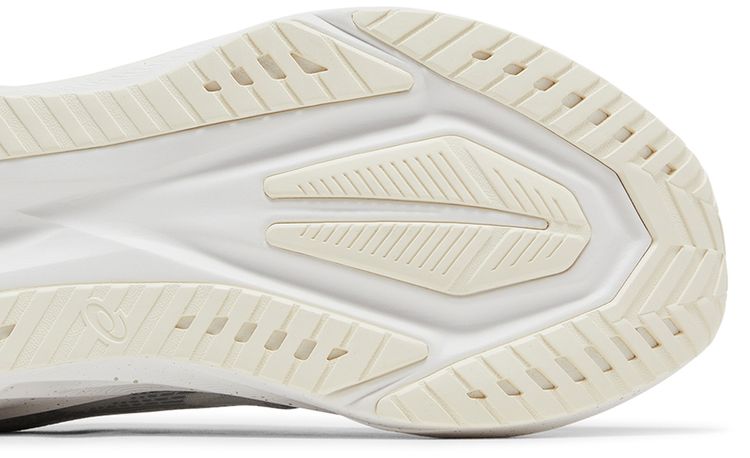 Bandit x ASICS Novablast 5 Liftoff