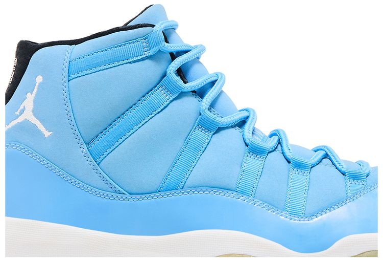 Air Jordan 11 Retro Pantone