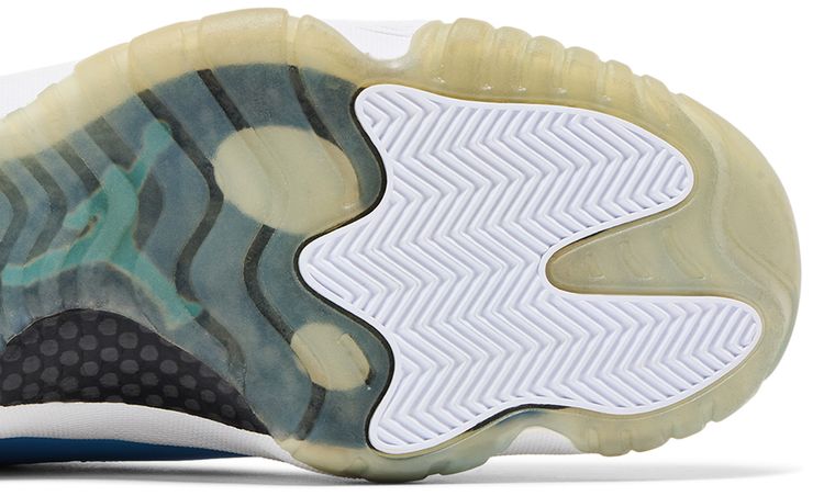 Air Jordan 11 Retro Pantone