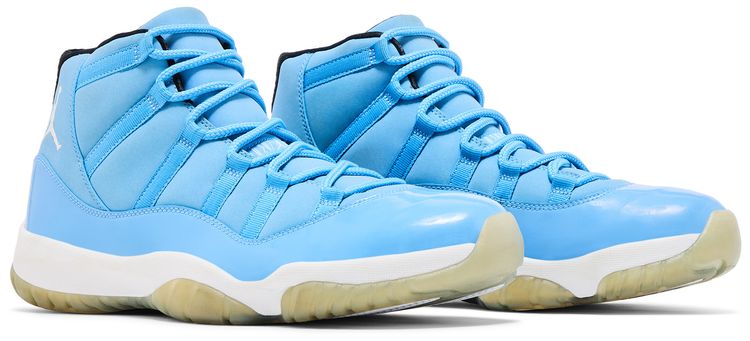 Air Jordan 11 Retro Pantone