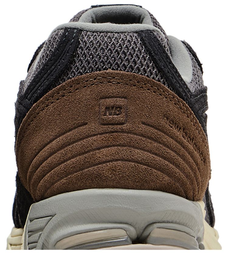 New Balance 1906F Phantom Dark Mushroom