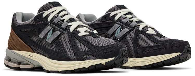New Balance 1906F Phantom Dark Mushroom