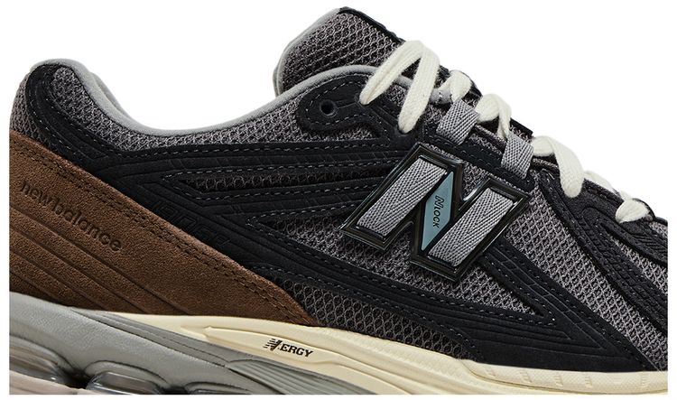 New Balance 1906F Phantom Dark Mushroom