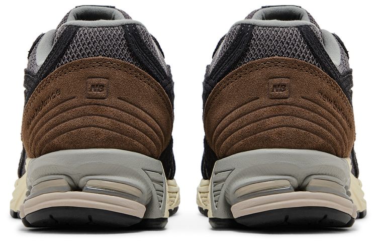 New Balance 1906F Phantom Dark Mushroom