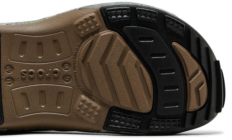 Mossy Oak Elements x Crocs Quick Trail Low Walnut