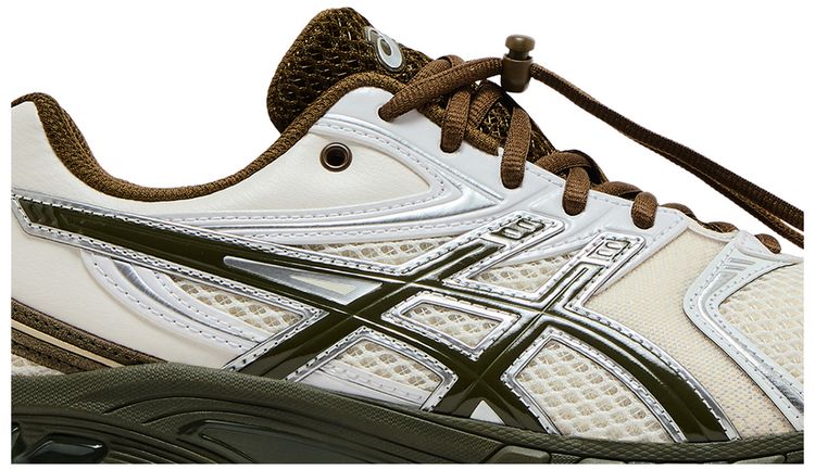 Temptation Vacation x ASICS Gel DS Trainer 14 Tune out dial in