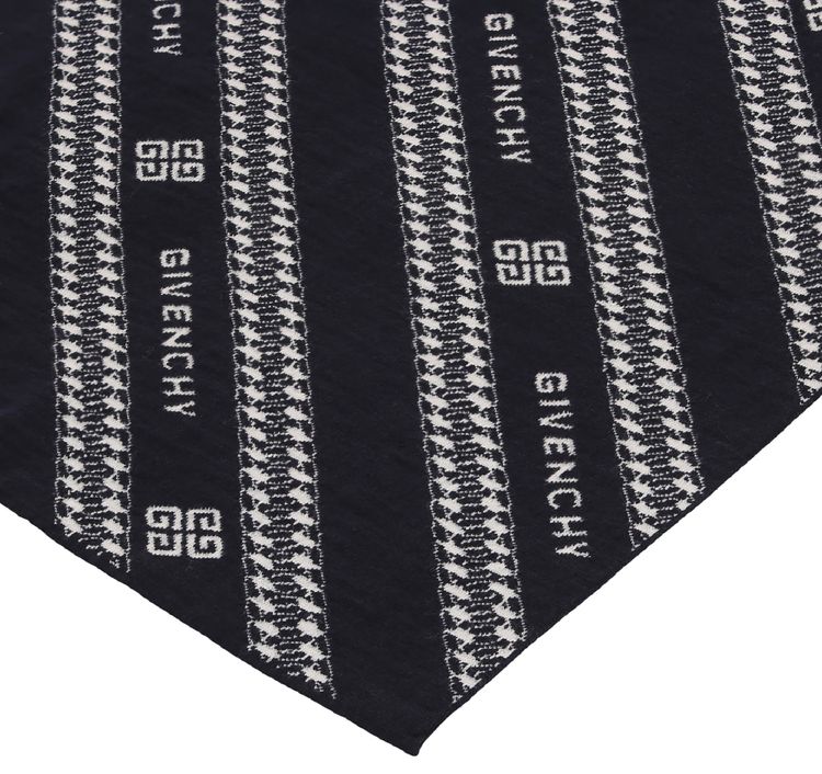 Givenchy Logo Chain Patterned Scarf NavyEcru