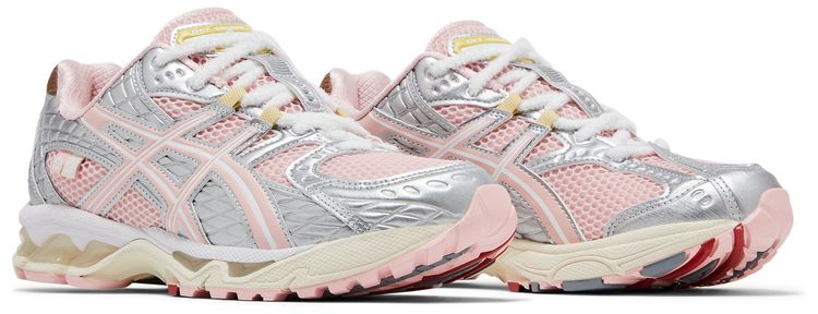 VANDYTHEPINK x atmos x Gel Nimbus 101 Strawberry