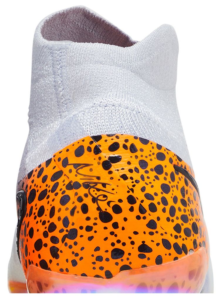 Nike Phantom Luna 2 Elite FG Electric Pack