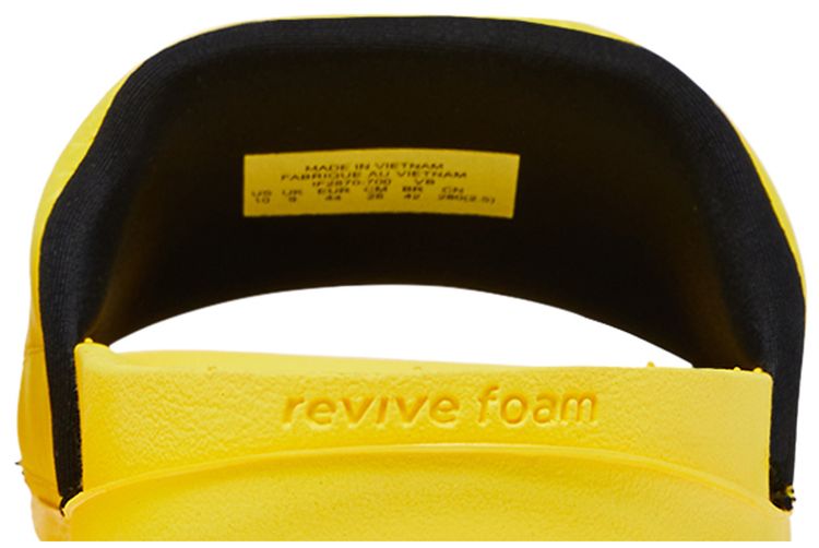 Kobe Bryant x Nike Offcourt Slide Lightning