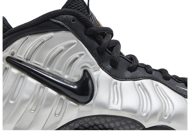 Nike Air Foamposite Pro Metallic Silver