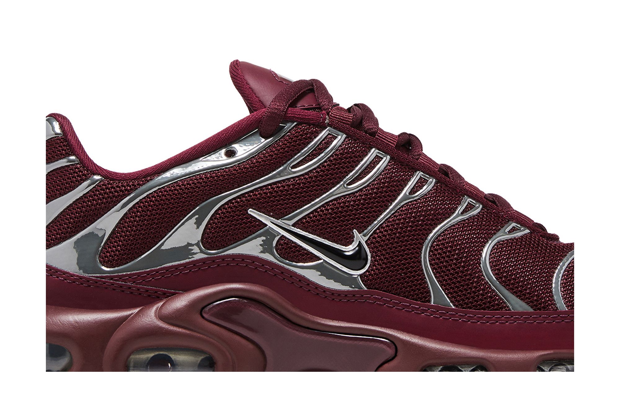 Buy Wmns Air Max Plus SE 'Night Maroon Chrome Silver