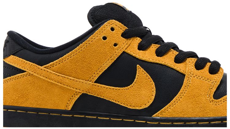 Nike SB Dunk Low Pro Iowa
