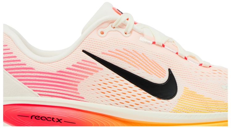 Nike Vomero 18 GS Sail Bright Crimson