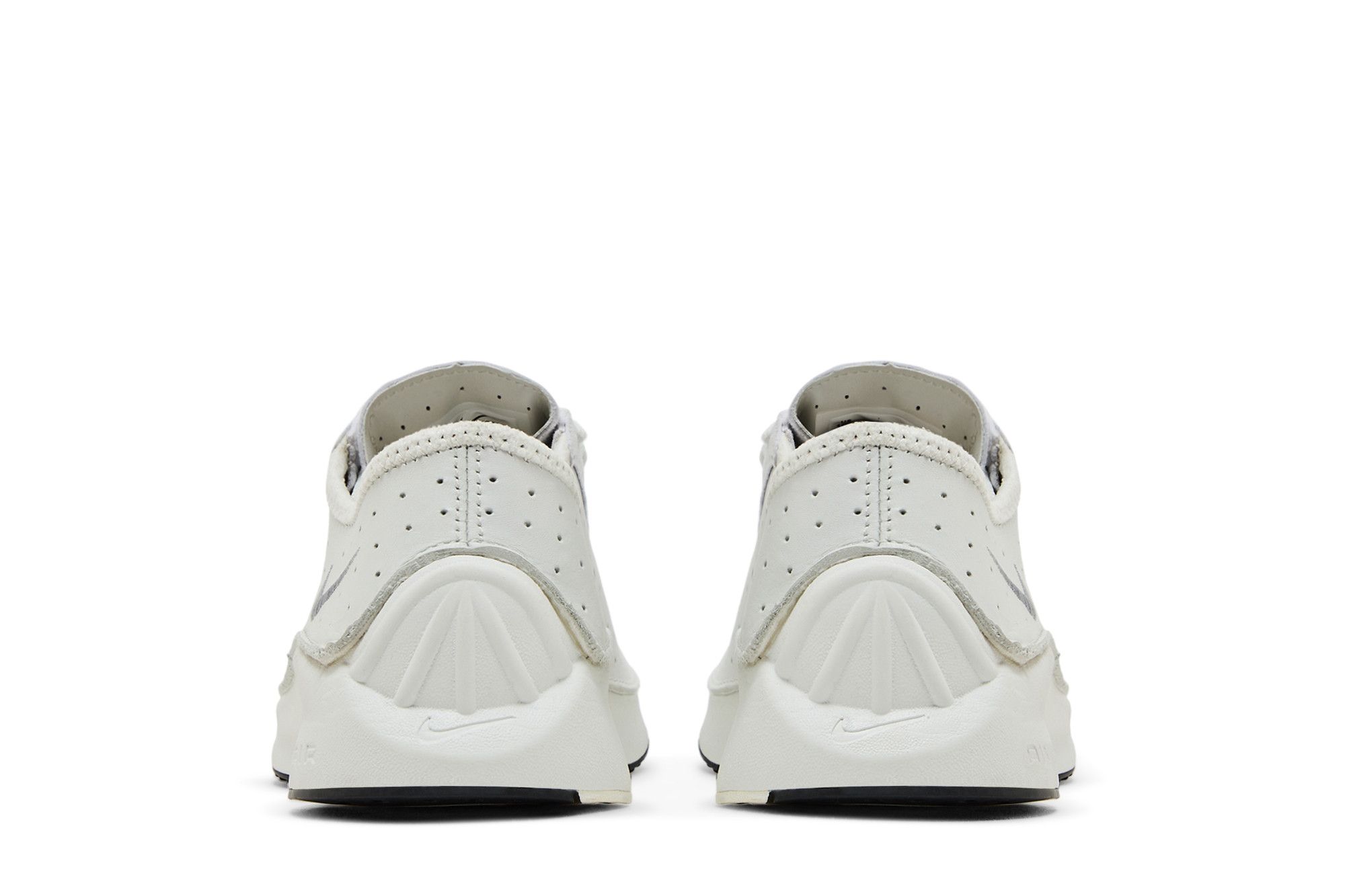 【Nike】★チャンス★ Air Superfly Summit ホワイト Nike Women's Air Superfly Summit White – Puffer Reds