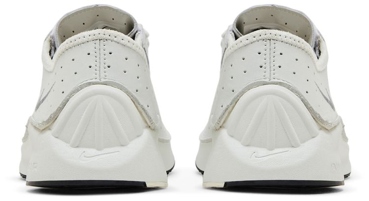 Nike Wmns Air Superfly Summit White Metallic Silver