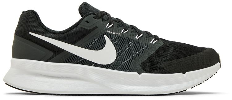 Run Swift 3 Black White