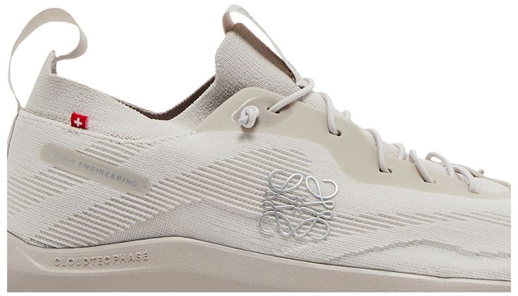 ON Loewe x Wmns Cloudtilt Sand