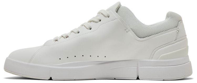 ON The Roger Advantage All White