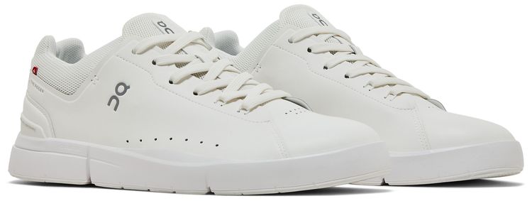 ON The Roger Advantage All White