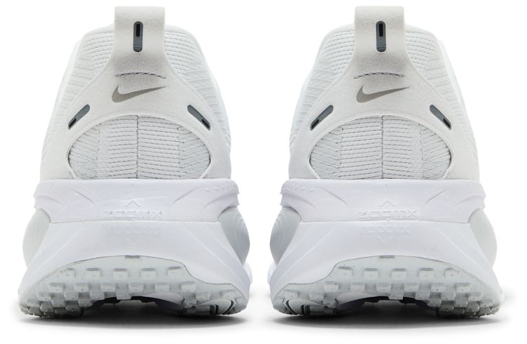 Nike Vomero 18 White Photon Dust