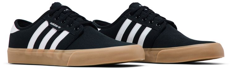 Adidas Seeley XT Black Gum