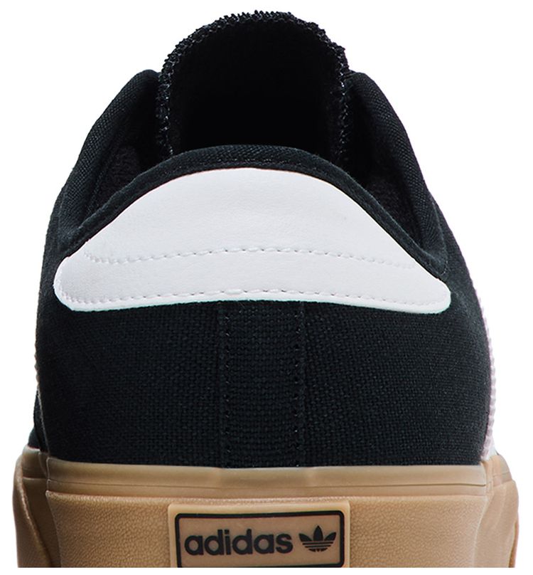 Adidas Seeley XT Black Gum