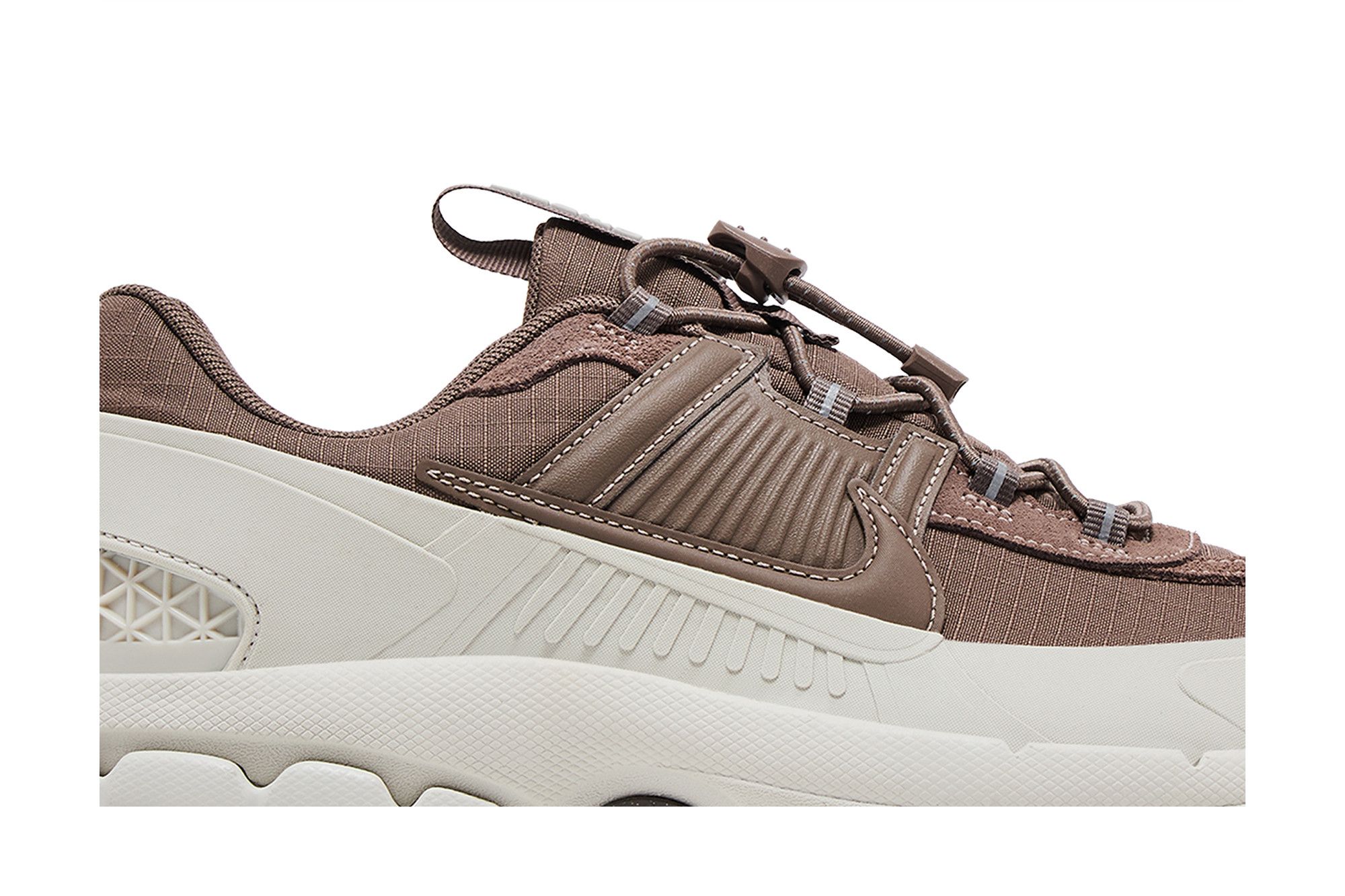 【超レア 】★ナイキ★ZOOM VOMERO ROAM★追跡可 BROWN Nike Women's Zoom Vomero Roam in Brown | SVD USA