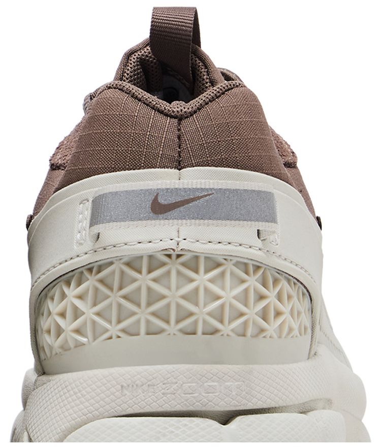 Nike Wmns Zoom Vomero Roam Light Bone Mink Brown