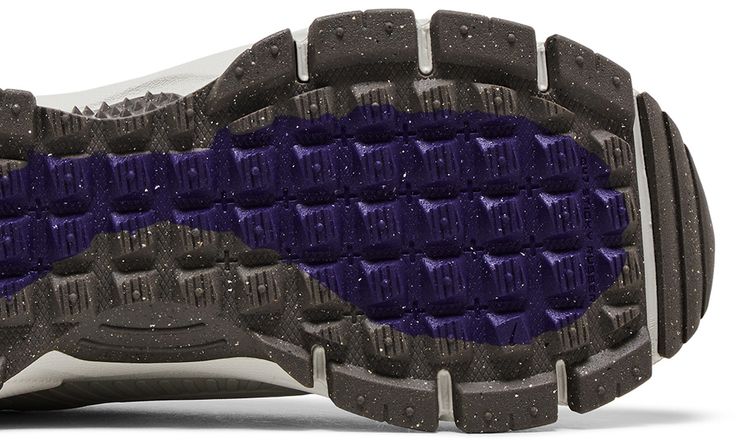 Nike Wmns Zoom Vomero Roam Light Bone Mink Brown