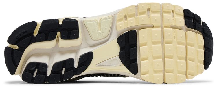 Nike Air Zoom Vomero 5 Alabaster Black