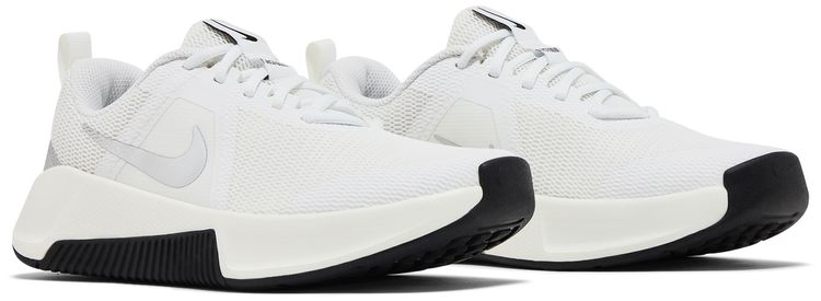 Nike Wmns MC Trainer 3 Premium Summit White Metallic Silver