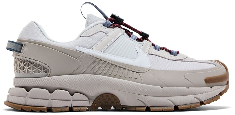 Nike Zoom Vomero Roam College Grey Gum