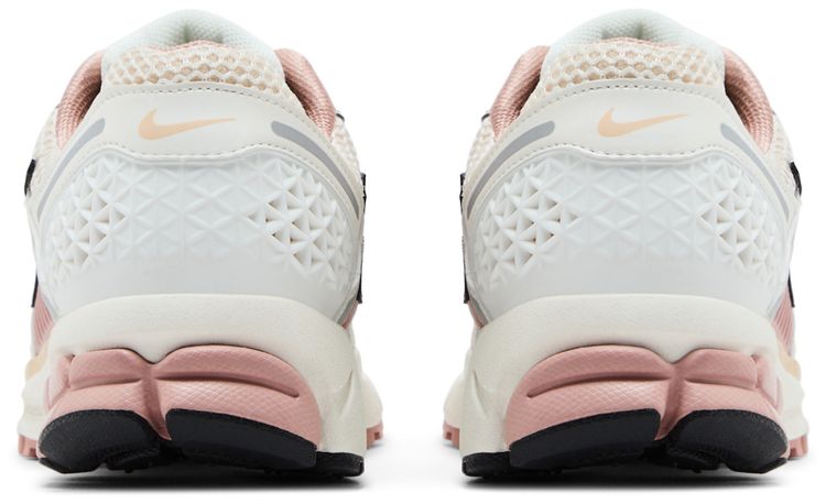 Nike Wmns Air Zoom Vomero 5 Particle Pink