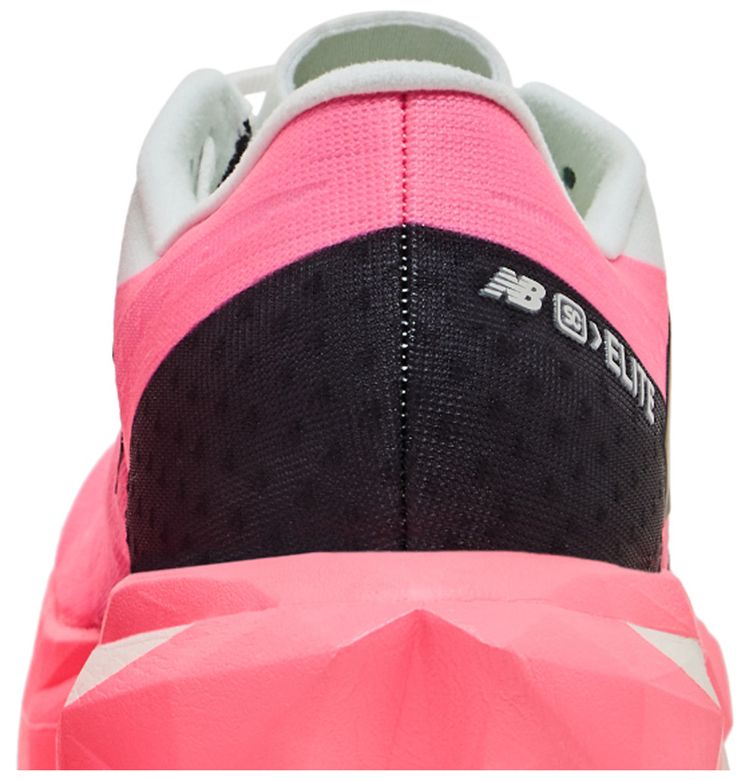 New Balance FuelCell SuperComp Elite v4 Ultra Pink