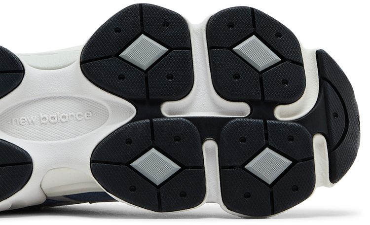 New Balance 9060 Lavender