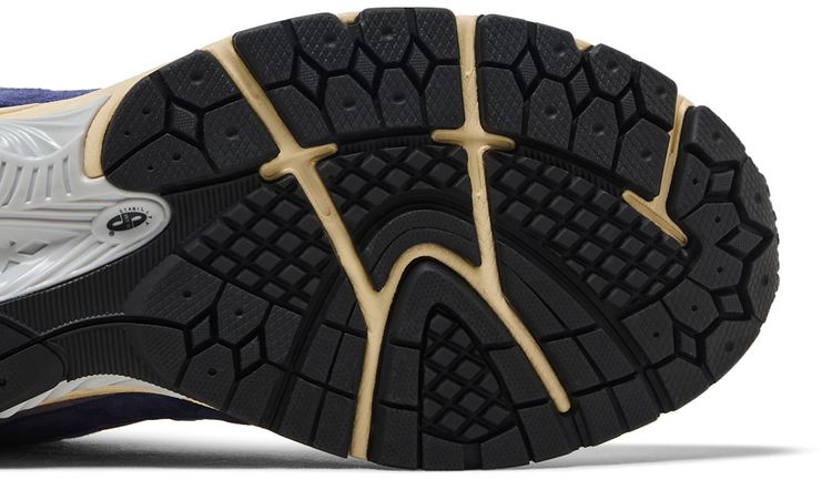 New Balance 2002R Dream State