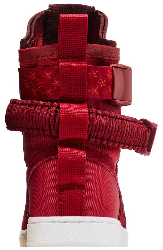 Nike Wmns SF Air Force 1 High Red Crush