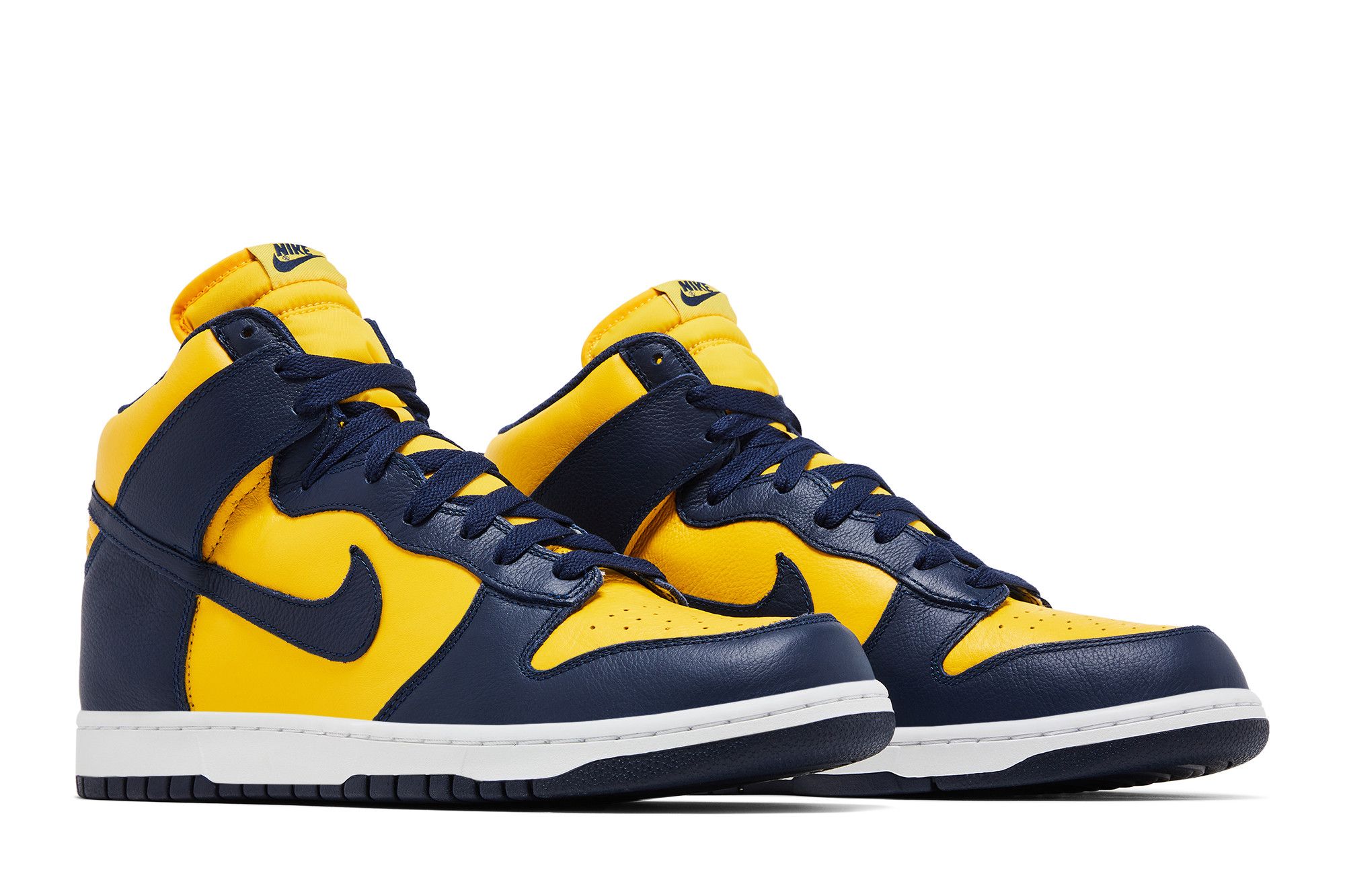 み*か様 DUNK HIGH RETRO QS Michigan Buy Nike Dunk High QS 'Michigan' 2016 - 850477 700 | GOAT