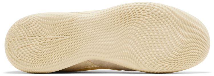 Nike Streetgato Coconut Milk