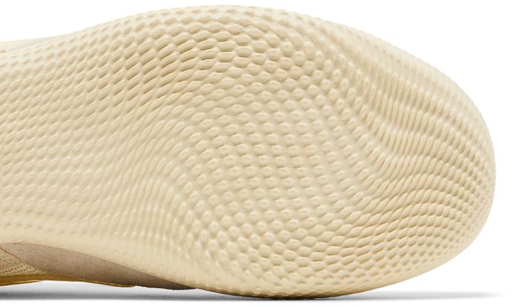 Nike Streetgato Coconut Milk